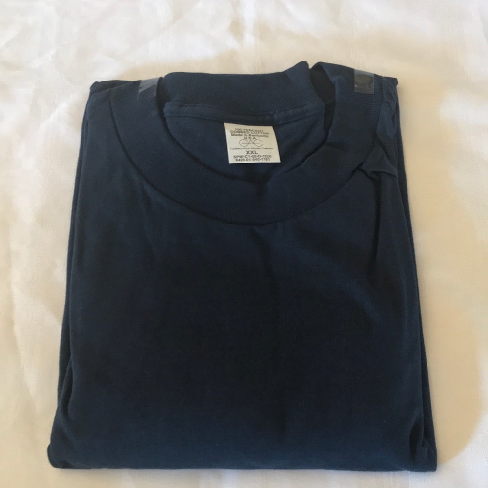 Men’s XX-large blue 100% cotton Undershirts.